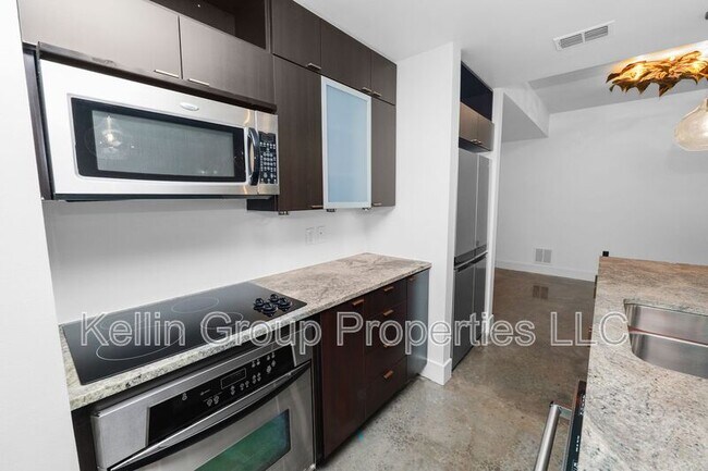 Building Photo - 111 N 12th St