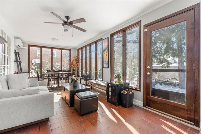 Building Photo - 505 Chestnut Hill Ave