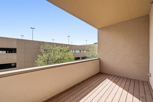Building Photo - 11582 Colony Row