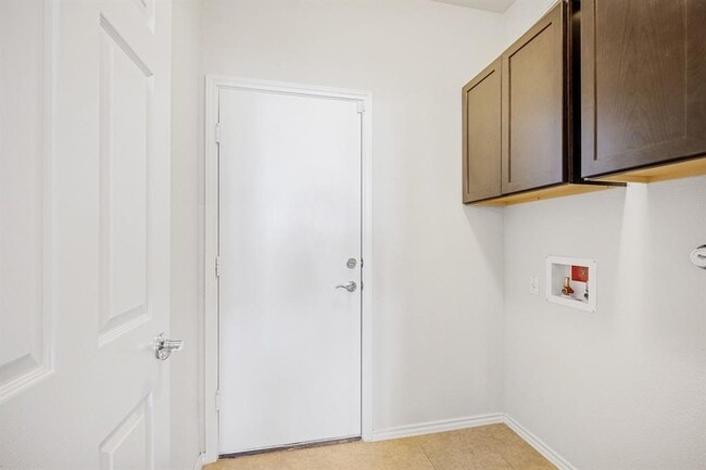Building Photo - 16012 Remington Reserve Way