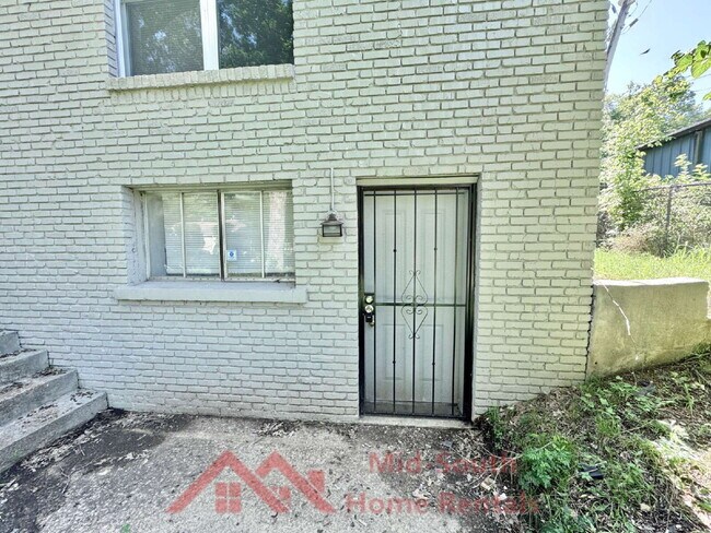 Building Photo - 2876 Cela Rd