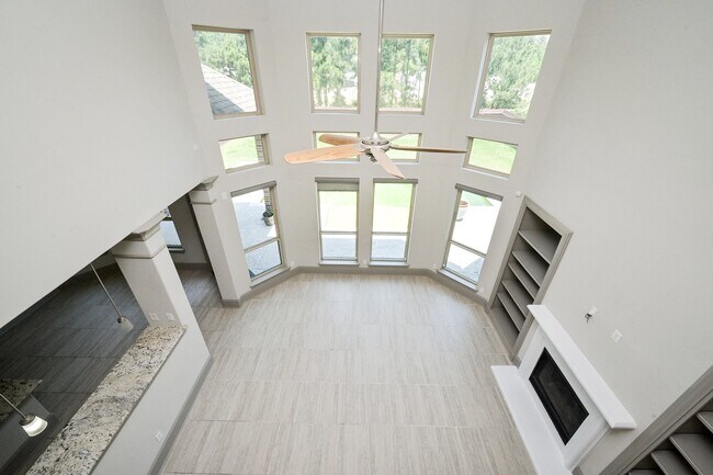 Building Photo - 25235 Birchwood Springs Ave