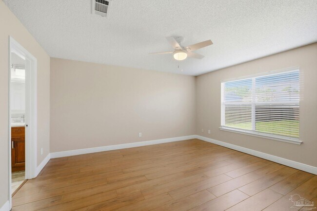 Building Photo - 520 Batten Blvd