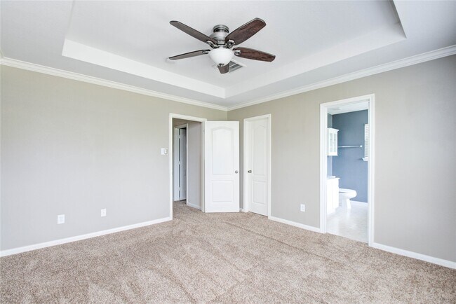 Building Photo - 16110 Limestone Lake Dr