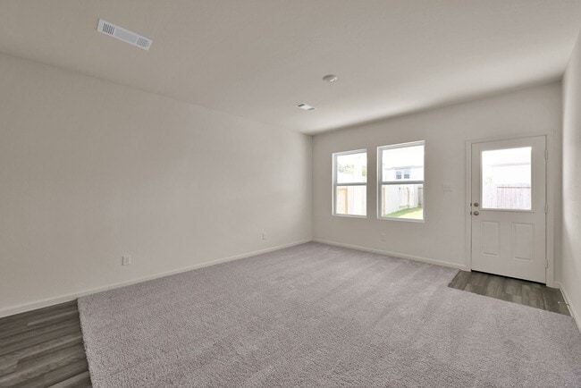 Building Photo - For Lease | 5 Bed, 4 Bath | 2,784 Sq Ft | Chapel Run Community |