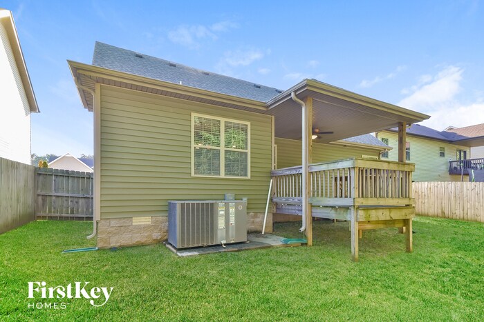 Building Photo - 3682 Fox Tail Dr