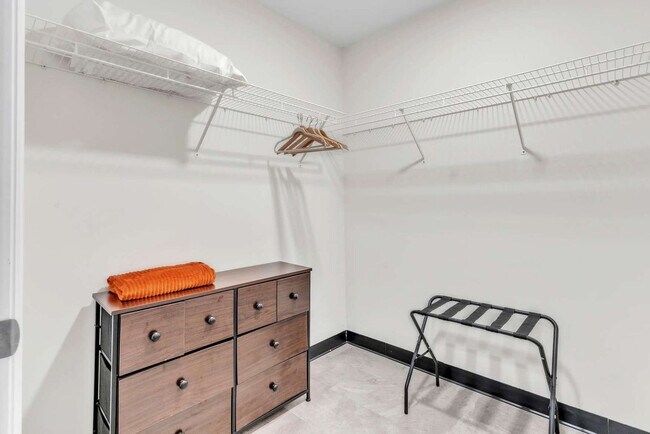 Building Photo - 800 Penn Ave