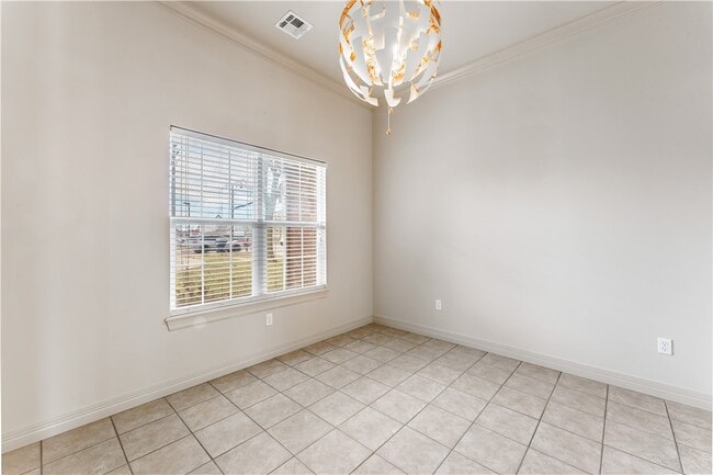 Building Photo - 4303 W Olive St