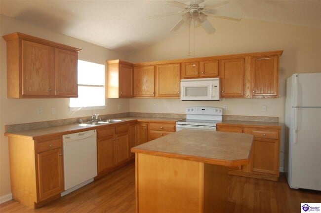 Building Photo - 105 N Osprey Ct