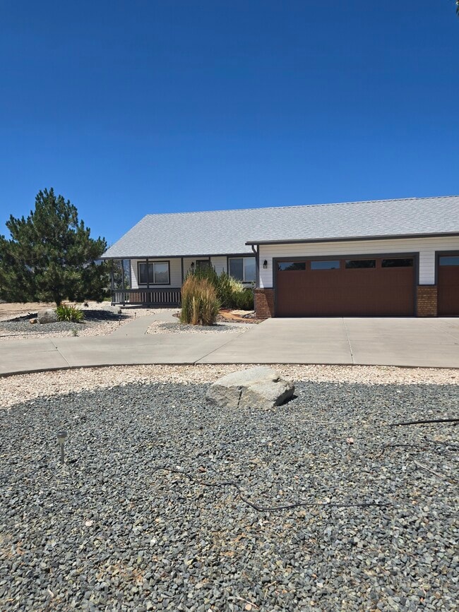 Primary Photo - 2652 Wildhorse Ln