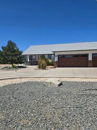 Building Photo - 2652 Wildhorse Ln