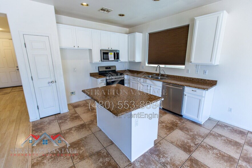 Building Photo - 42322 W Lunar St