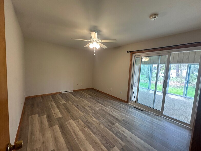 Building Photo - 1514 Robin Ln