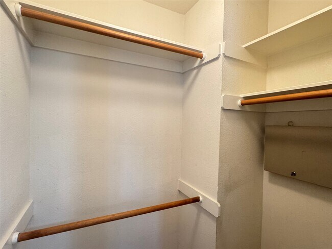 Building Photo - 16527 Beckland Ln