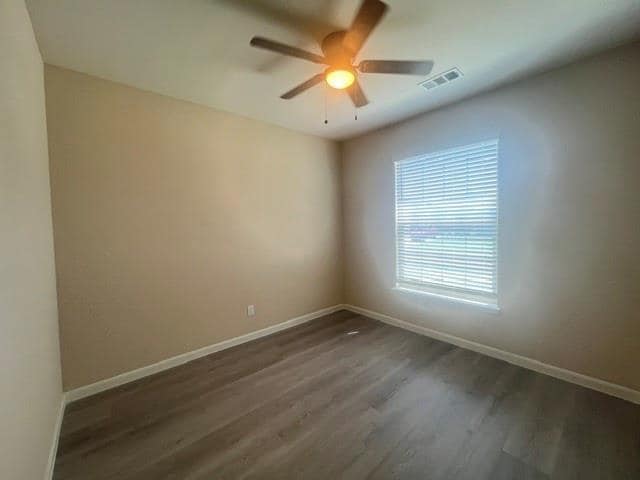 Building Photo - 316 Sweet Pea Ln