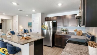 Building Photo - READY NOW 2/2 IN PALM COAST!