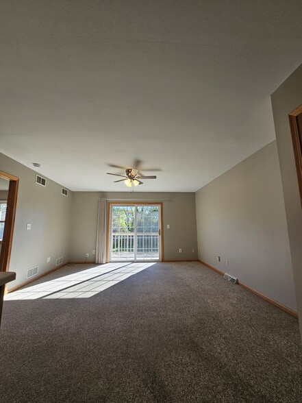 Living room - 603 Foxmead Pl