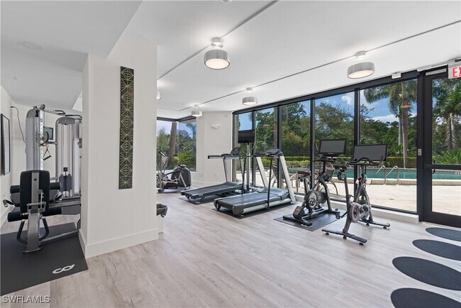 Building Photo - 5555 Heron Point Dr
