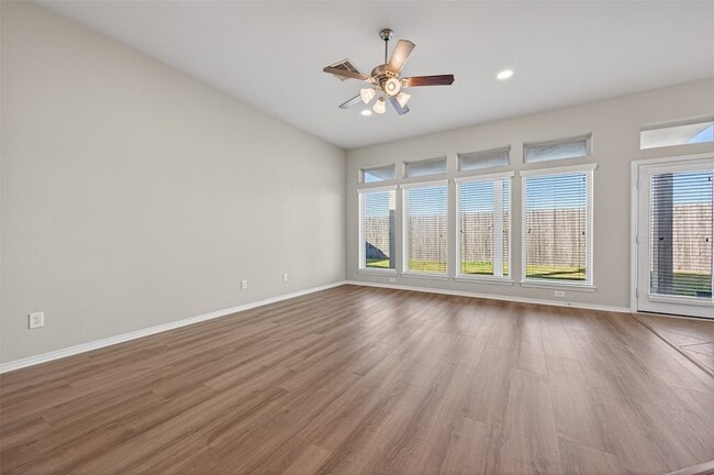 Building Photo - 11515 Elizabeth Brook Dr