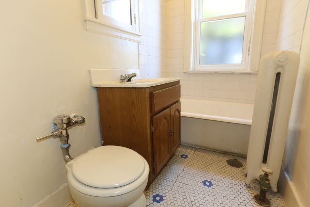 Building Photo - 4216 N Clark St