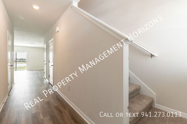 Building Photo - 17769 Crescent Moon Lp