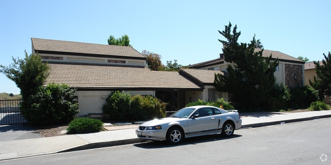 25016 Walnut St - CSC-Rye Canyon
