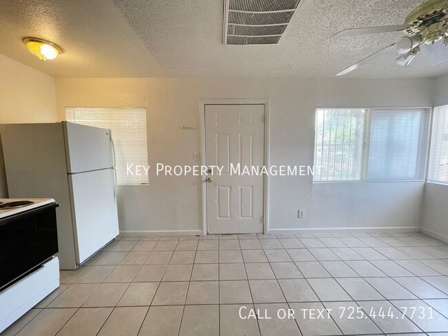 Building Photo - ONE BEDROOM ONE BATH UNIT NEAR DOWNTOWN