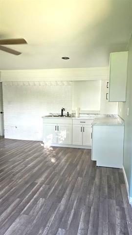 Building Photo - 10033 Goodyear Dr