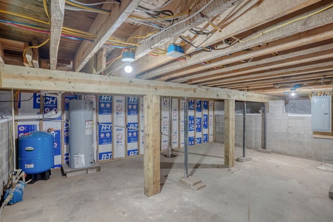 Building Photo - 35617 Airport Rd