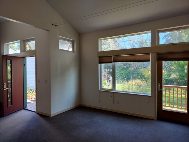 Living room and doors - 16261 SE Sun Ave