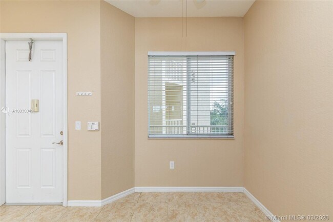 Building Photo - 3600 Oaks Clubhouse Dr