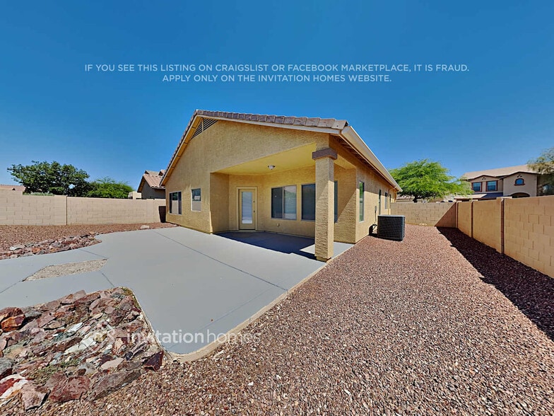 Building Photo - 41157 W Cielo Ln