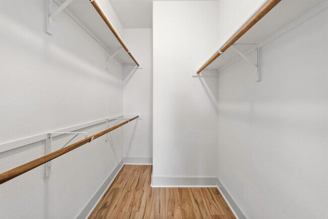 Building Photo - 1501 Homespun Rd