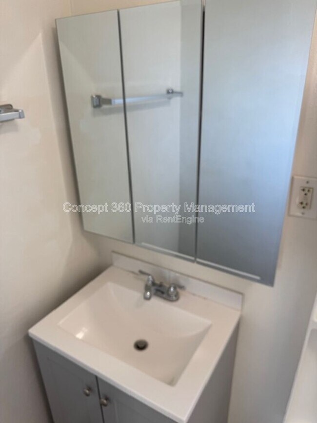 Building Photo - 9850 Arkansas St