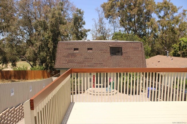 Building Photo - 2310 Sumac Dr