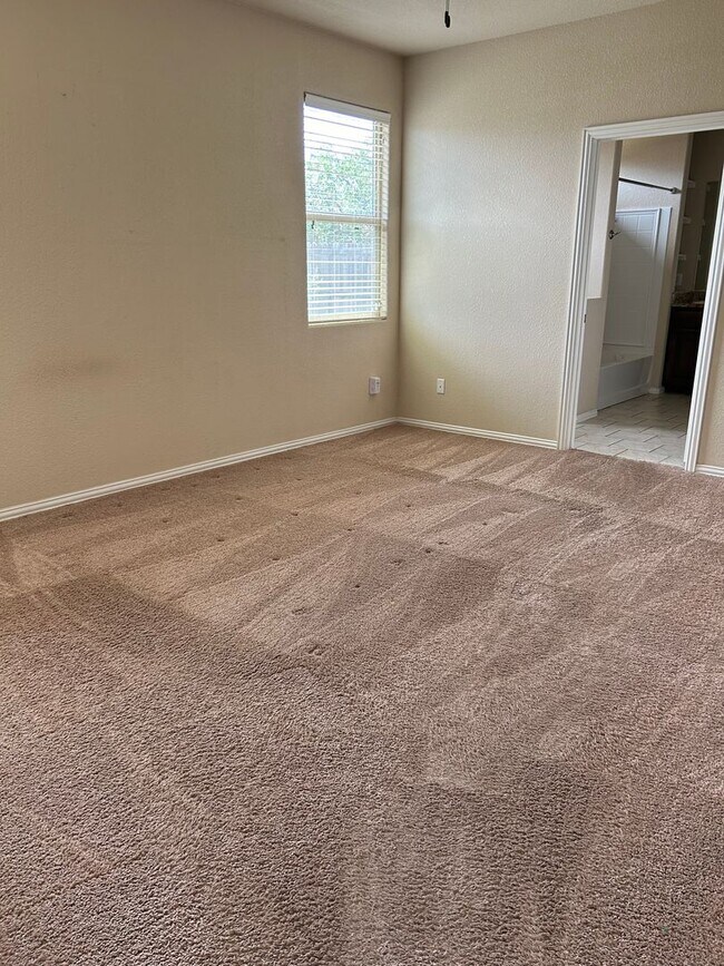 Building Photo - Charming 4-Bedroom, 2-Bath Home in Homestead at Parks Bell