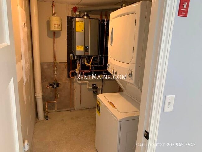 Building Photo - 14 Wildwood Dr