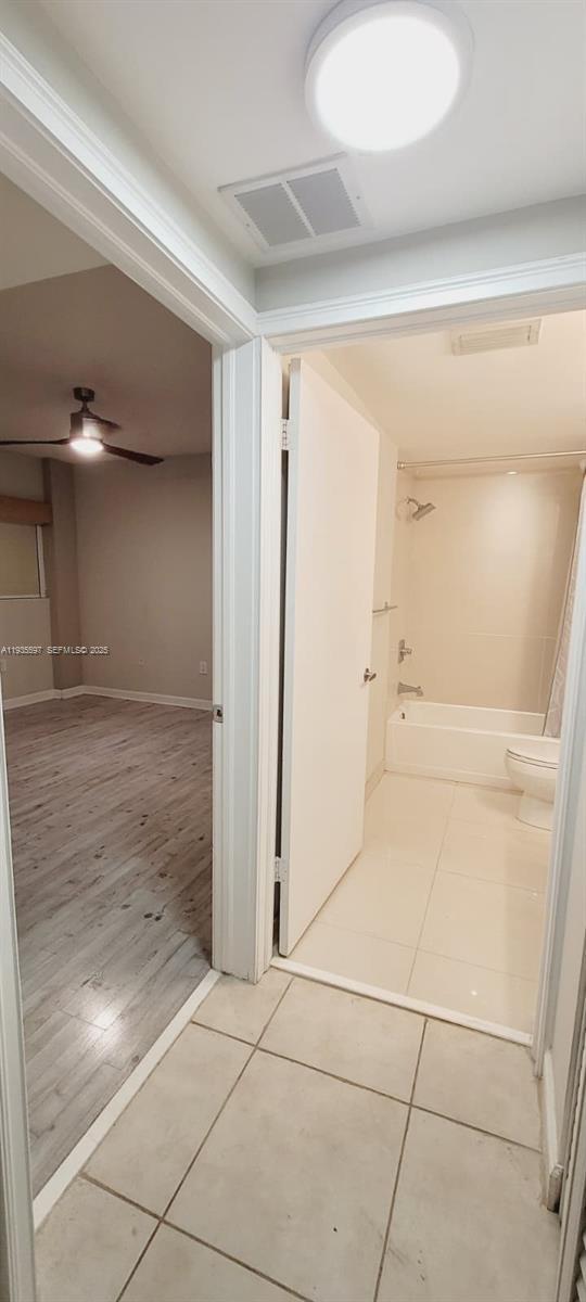 Building Photo - 471 NE 25th St