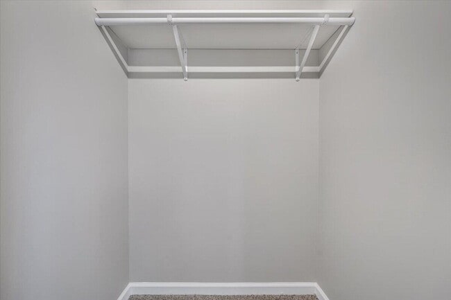 Building Photo - 1702 Baldwin Ave NE