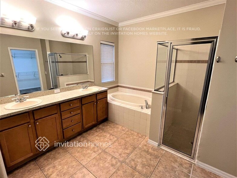 Building Photo - 10649 Masters Dr