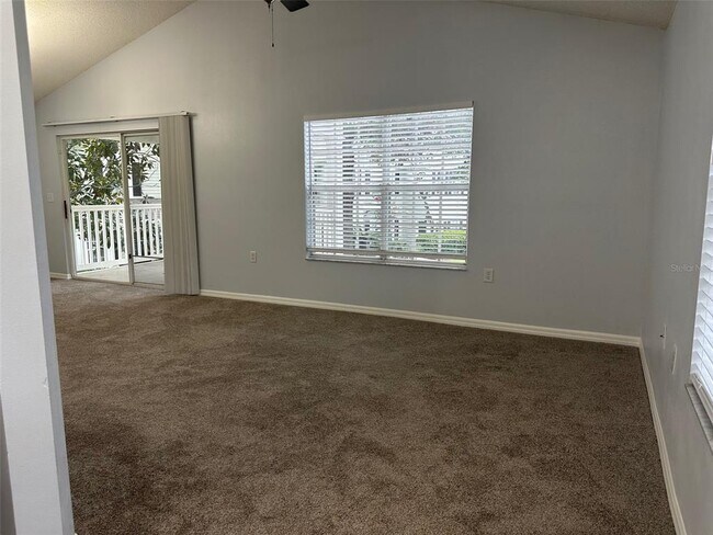 Building Photo - 10000 SW 52nd Ave