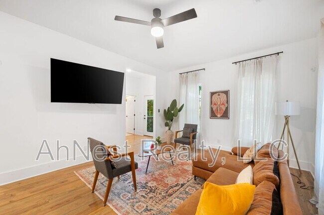 Building Photo - 1458 Beecher St SW