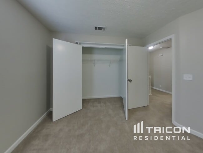 Building Photo - 100 Chitwood Ct