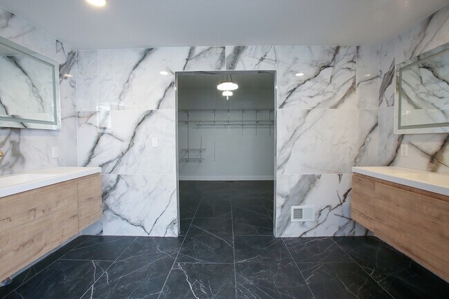 Building Photo - 1508 Mullis Rd