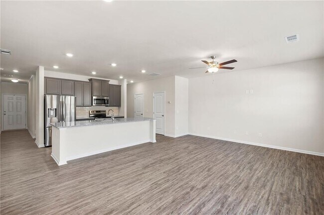 Building Photo - 392 Whitetail Cir