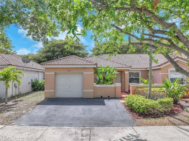 Primary Photo - 1617 Zenith Way