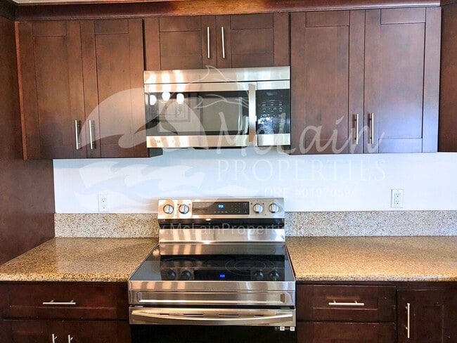 Building Photo - Gorgeous 3 Bed Home In San Diego Country Estates - Ramona