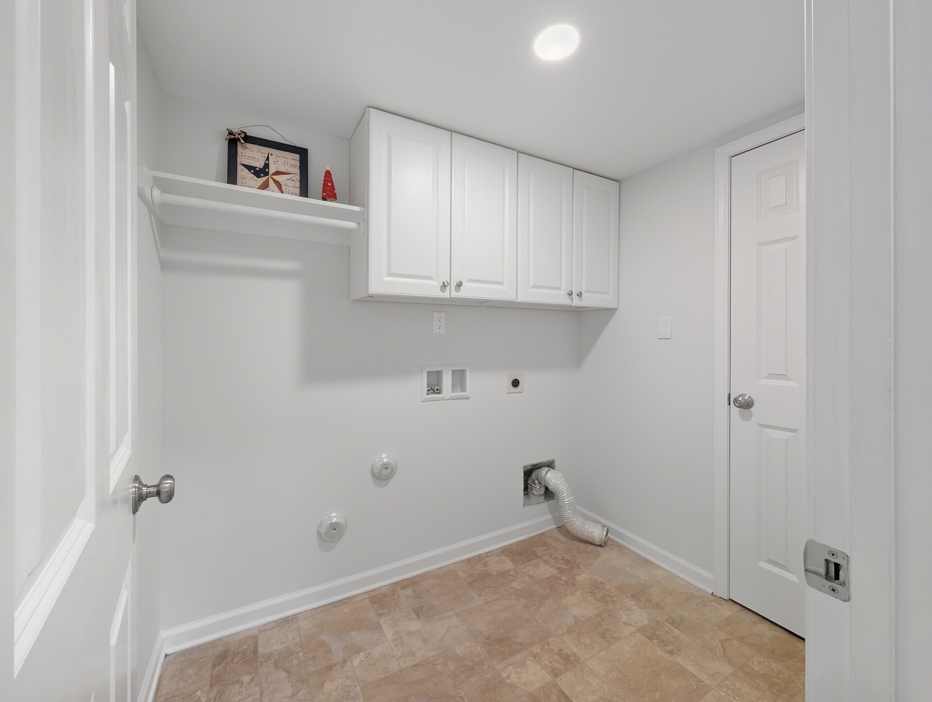 Building Photo - 1113 Yorkshire Dr