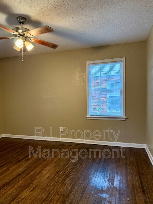 Building Photo - 3458 Sophia St