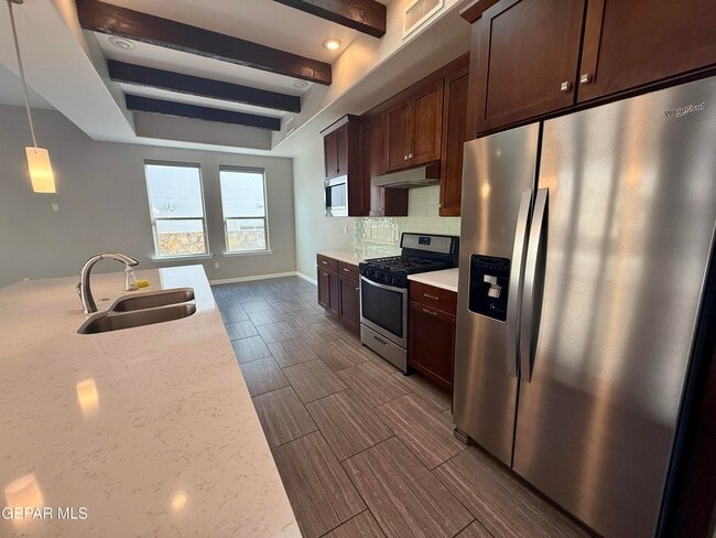 Building Photo - 1252 Desert Mirage Pl